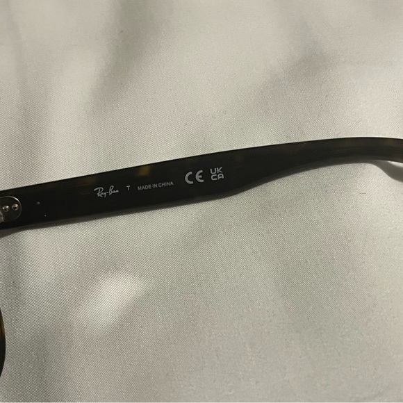 Ray-Ban Tortoise Shell Sunglasses - Picture 5 of 7